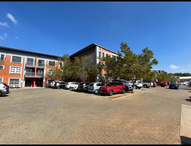 INDUSTRIAL PROPERTY TO RENT IN HENNOPSPARK